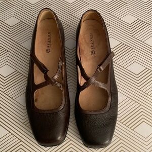Aravon Brown Leather Shoes Size 10B